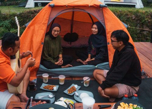 Paket Camping Padusan Park : Funtastic Deck Camp