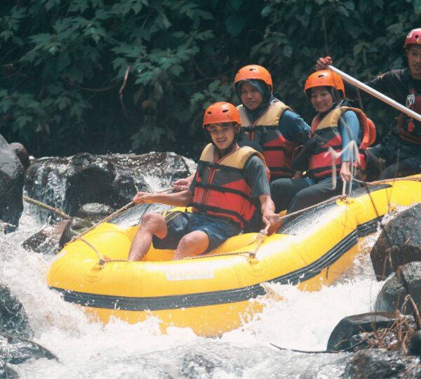 Paket Rafting Pacet Obech Avontur Pacet: Amukti Trip