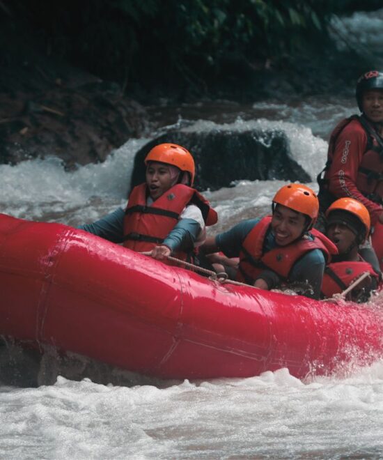 Paket Rafting Pacet Tos Adventure: Arjuno Trip