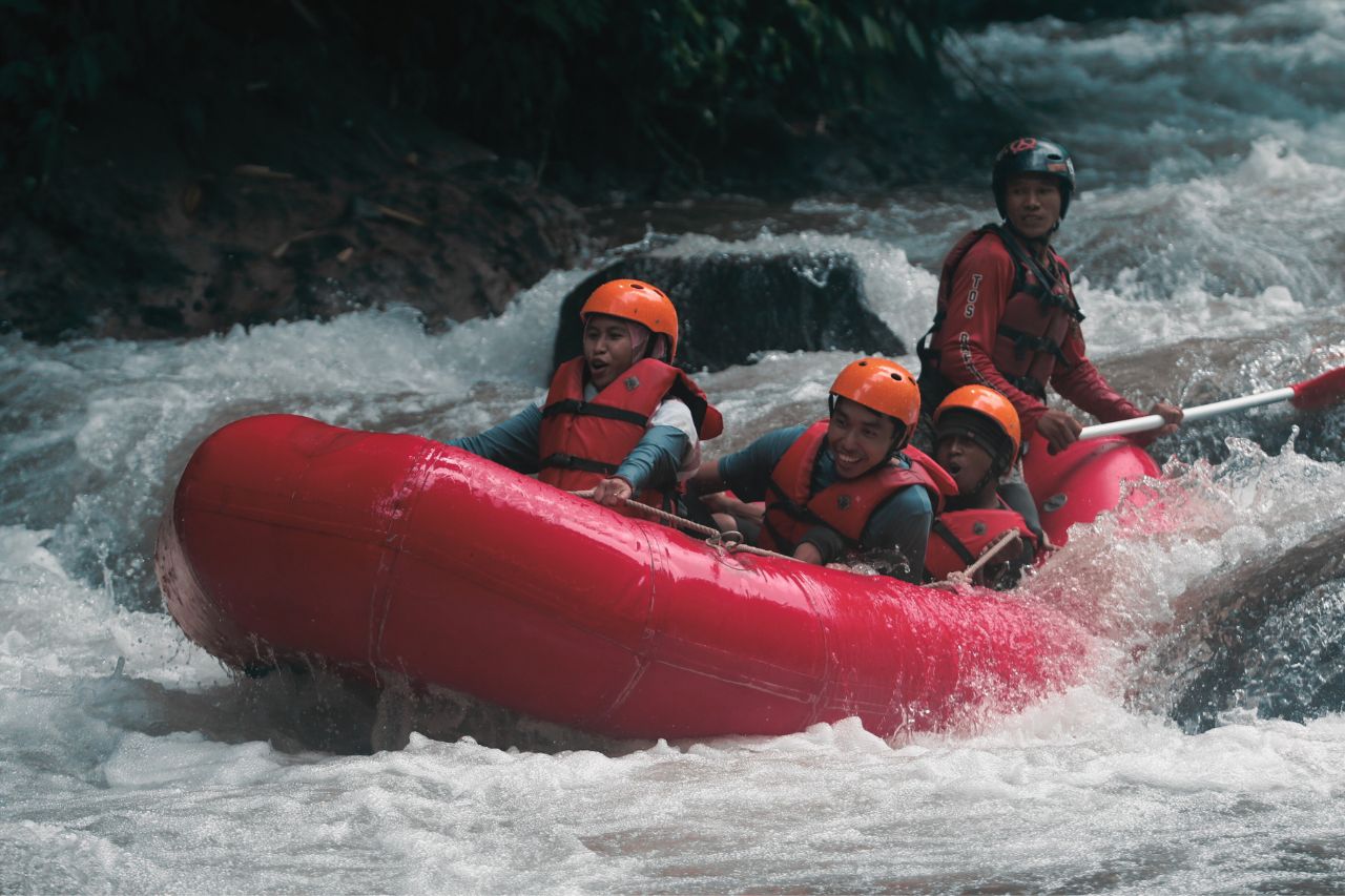 Paket Rafting Pacet Tos Adventure: Arjuno Trip
