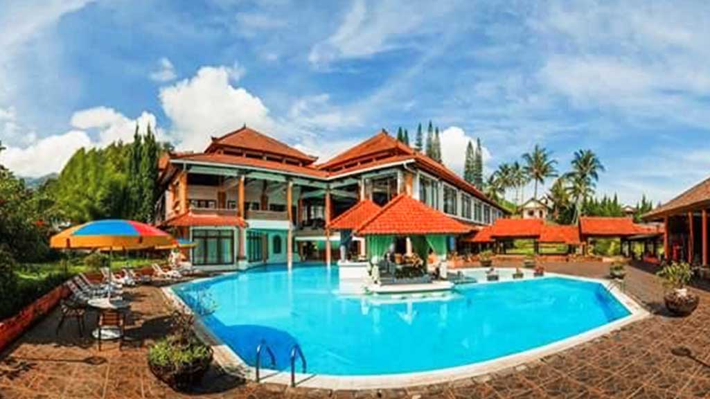royal hotel trawas salah satu tempat outbound dan kegiatan kelompok